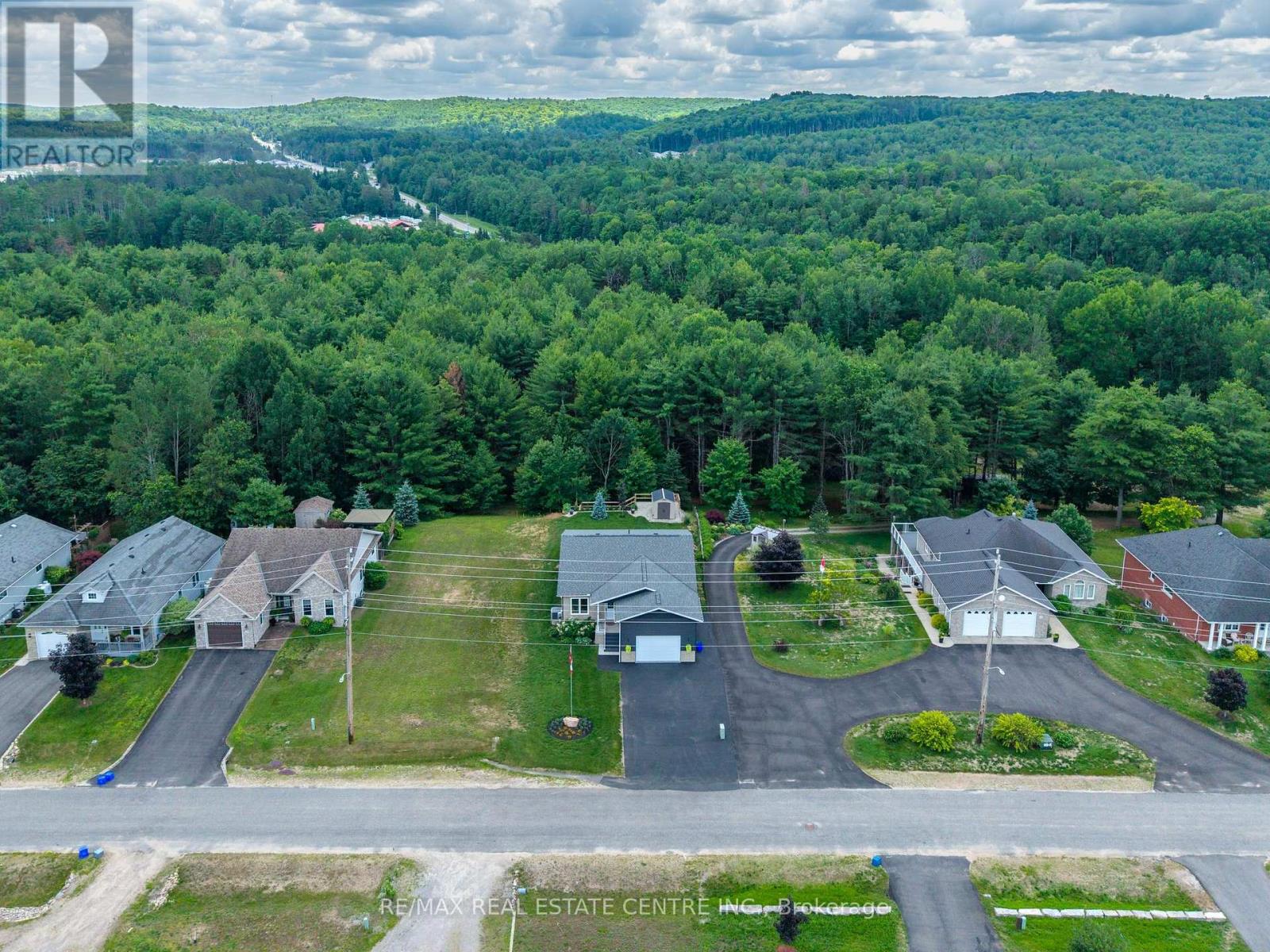16 WILLIAMS DRIVE - 39