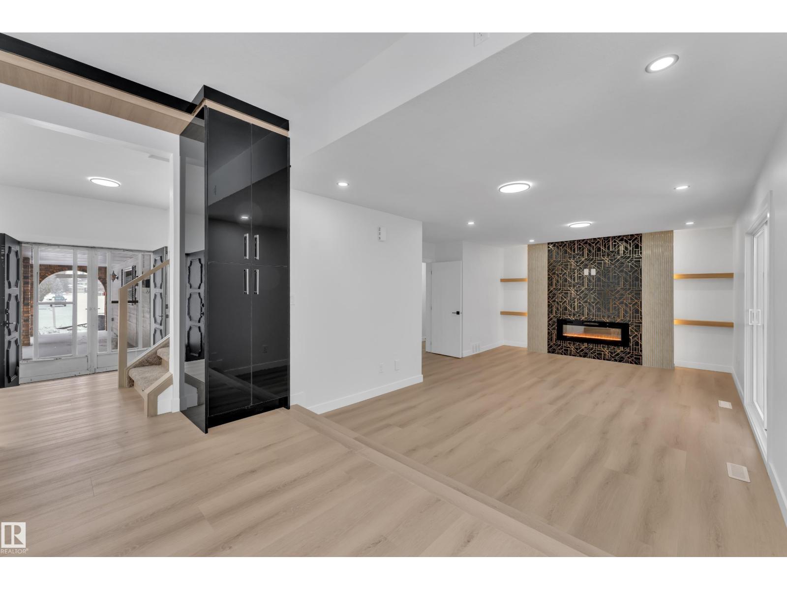 11615 24 AV NW - 13