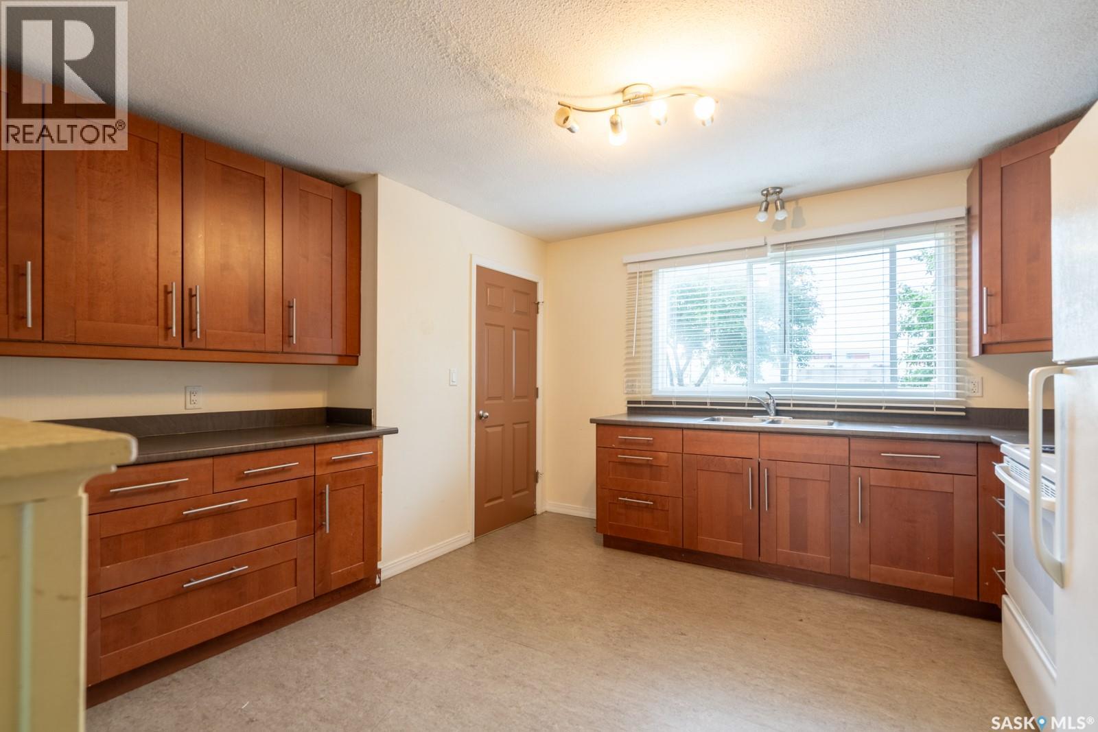 169 Rothwell CRESCENT - 6