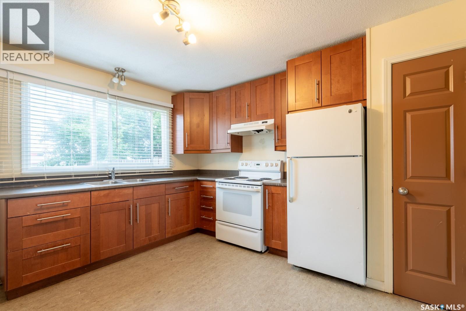 169 Rothwell CRESCENT - 7