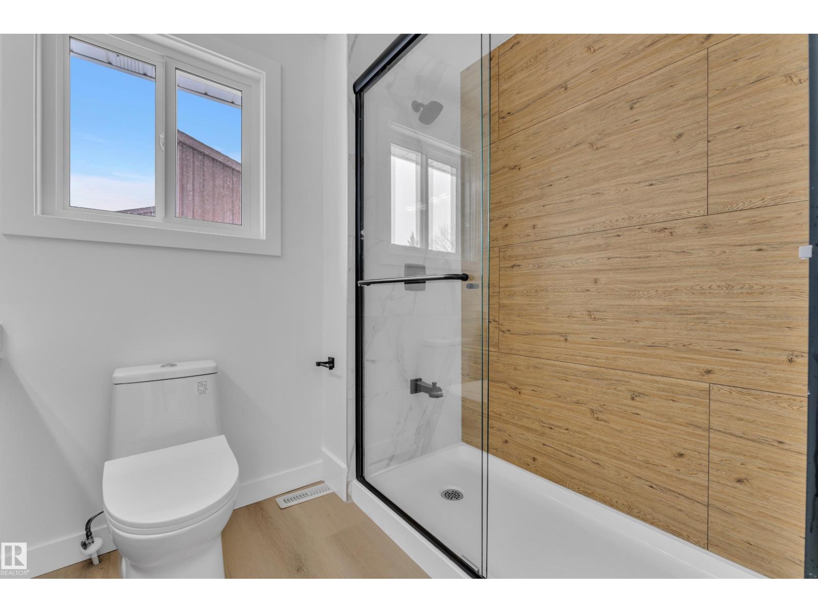 11615 24 AV NW - 29