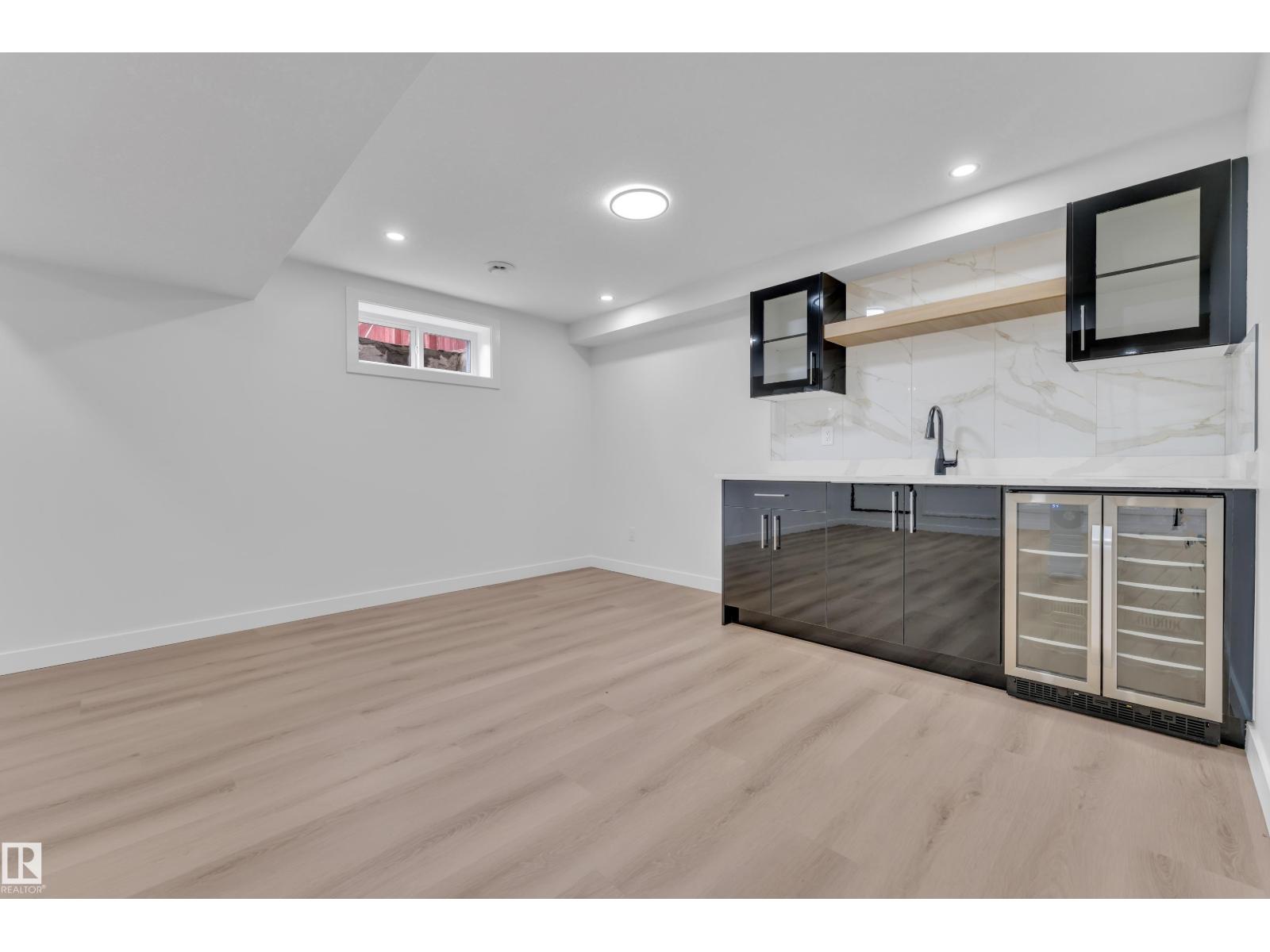 11615 24 AV NW - 36