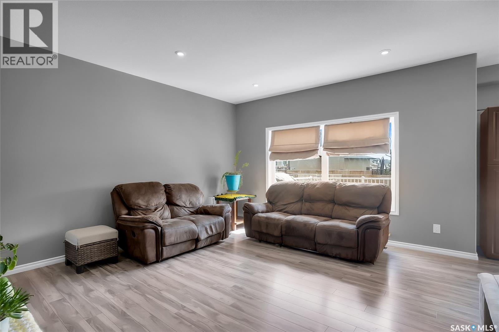 222 Pringle LANE - 5