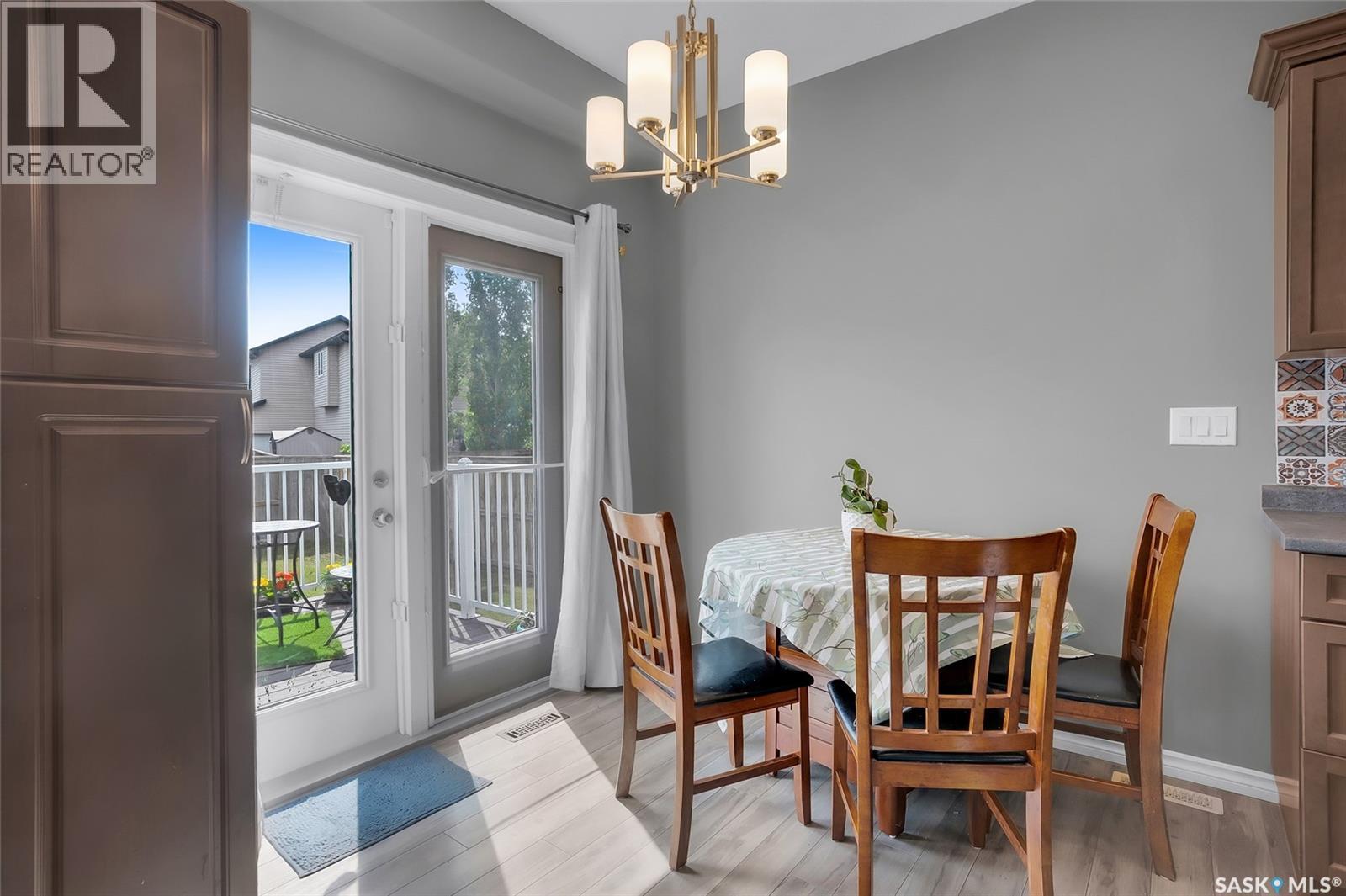 222 Pringle LANE - 9