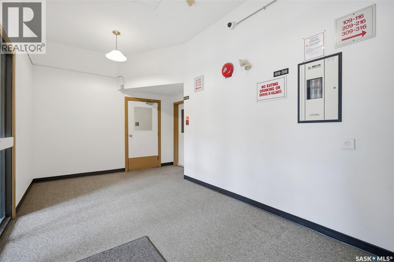 #105A 4040 8th STREET E - 19