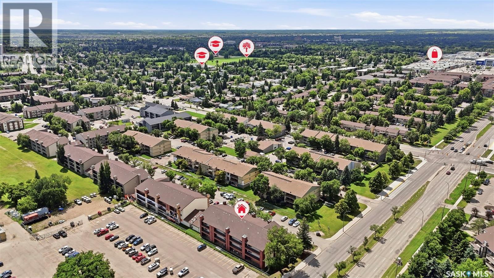#105A 4040 8th STREET E - 27