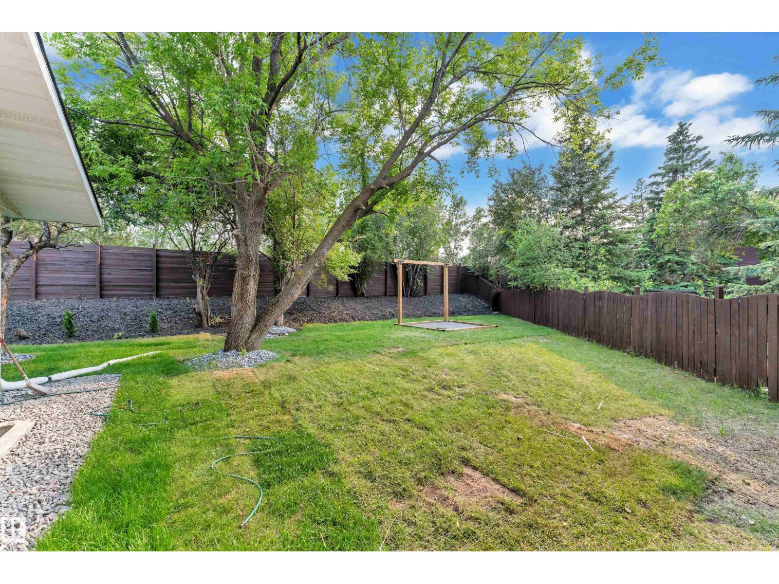 11615 24 AV NW - 42