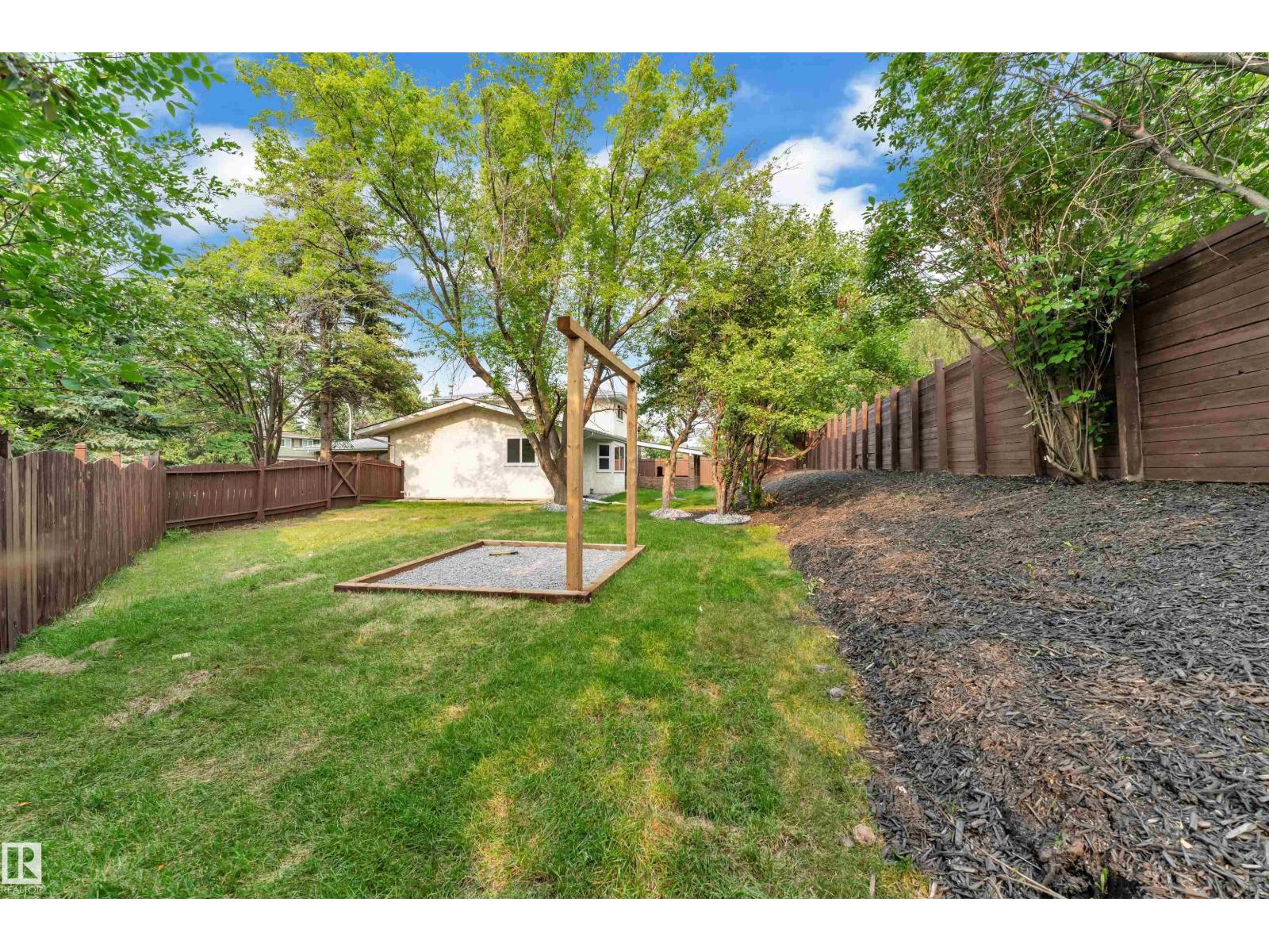 11615 24 AV NW - 43