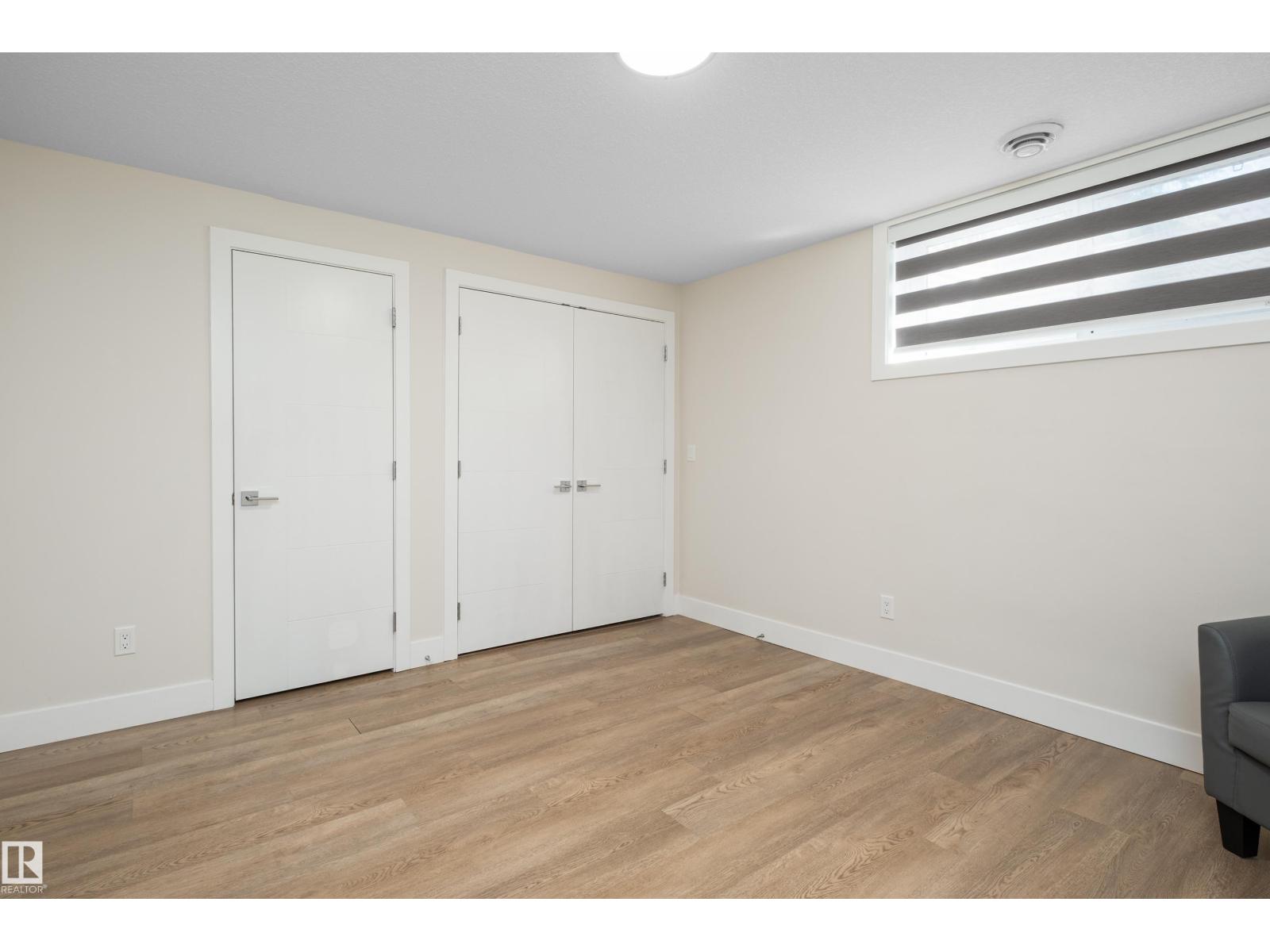 11013 75 ST NW - 39