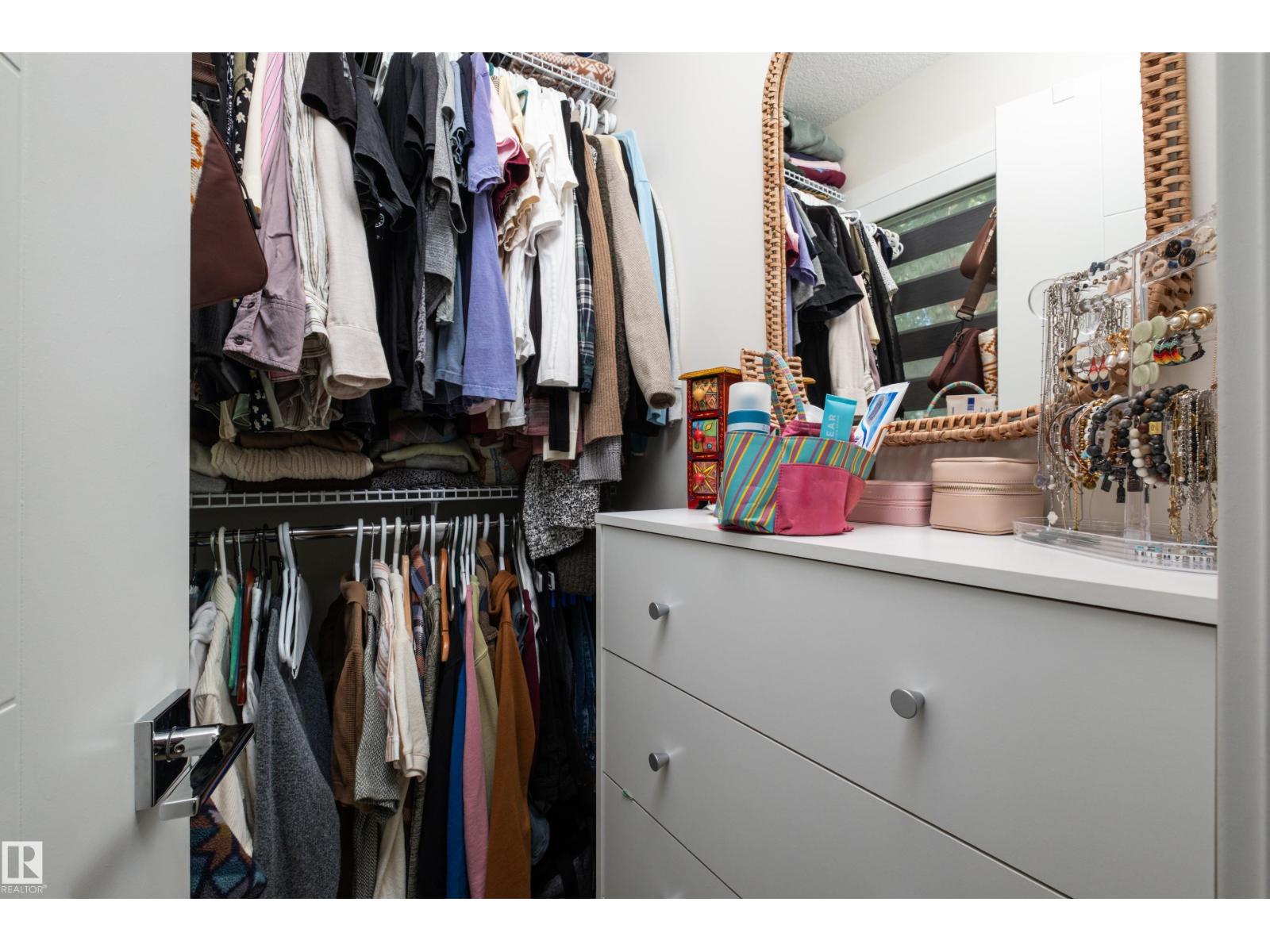 11013 75 ST NW - 27
