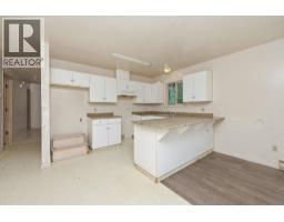 5754 Trout Lake Road, Halfmoon Bay, BC V7Z1H1 Photo 11