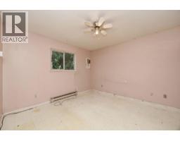 5754 Trout Lake Road, Halfmoon Bay, BC V7Z1H1 Photo 14