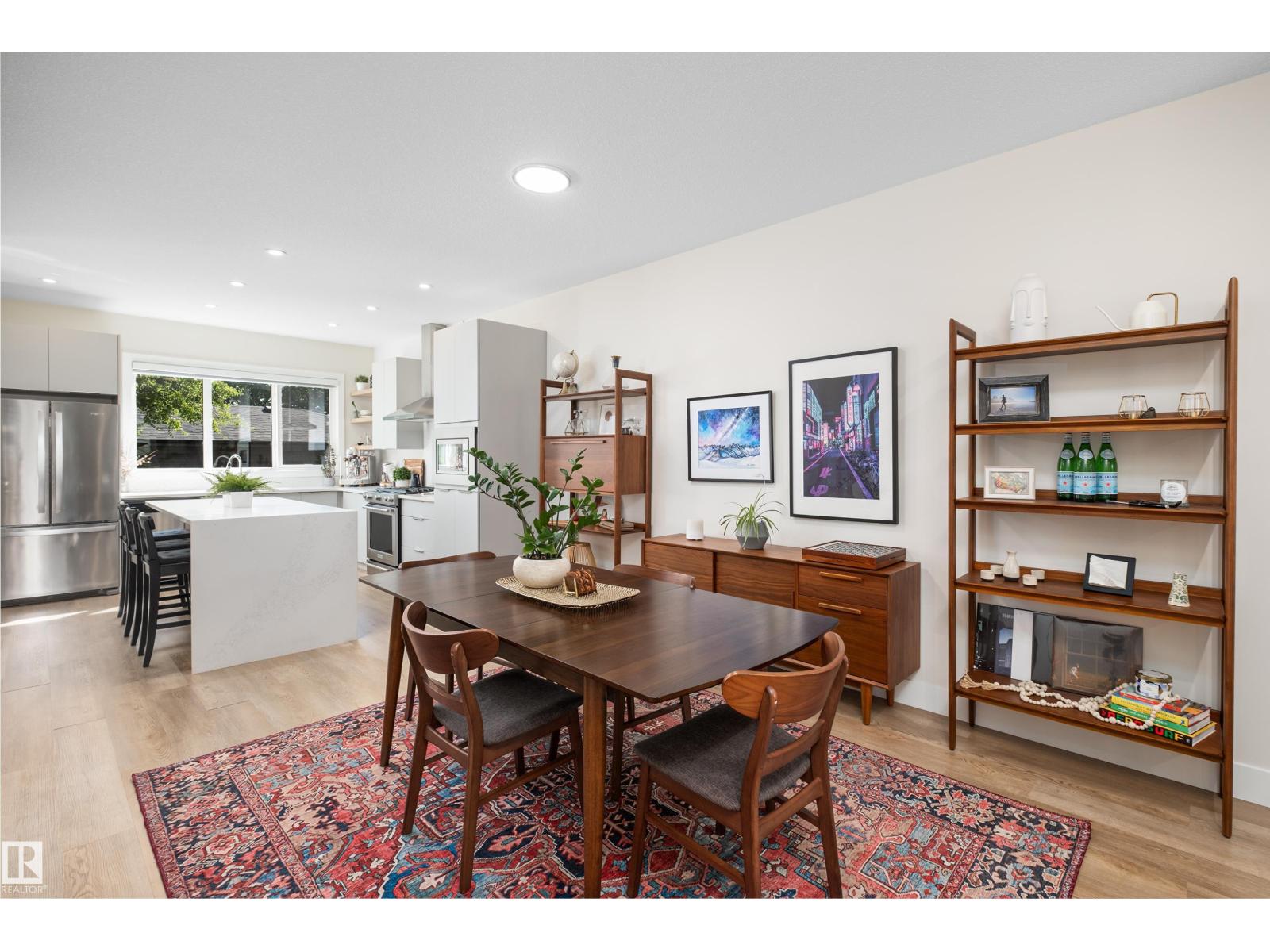 11013 75 ST NW - 8