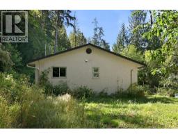 5754 Trout Lake Road, Halfmoon Bay, BC V7Z1H1 Photo 19