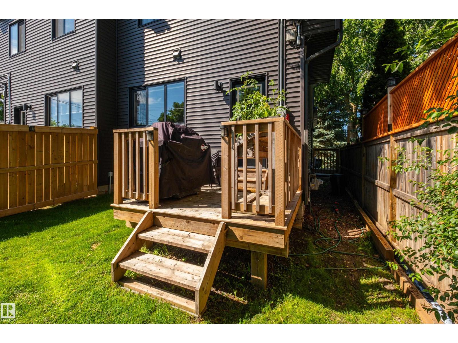 11013 75 ST NW - 50