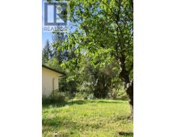 5754 Trout Lake Road, Halfmoon Bay, BC V7Z1H1 Photo 23