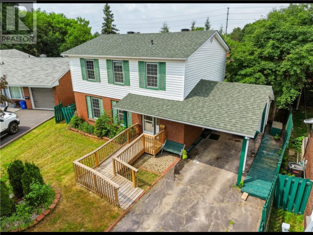 29 CAROLINE Court - 1
