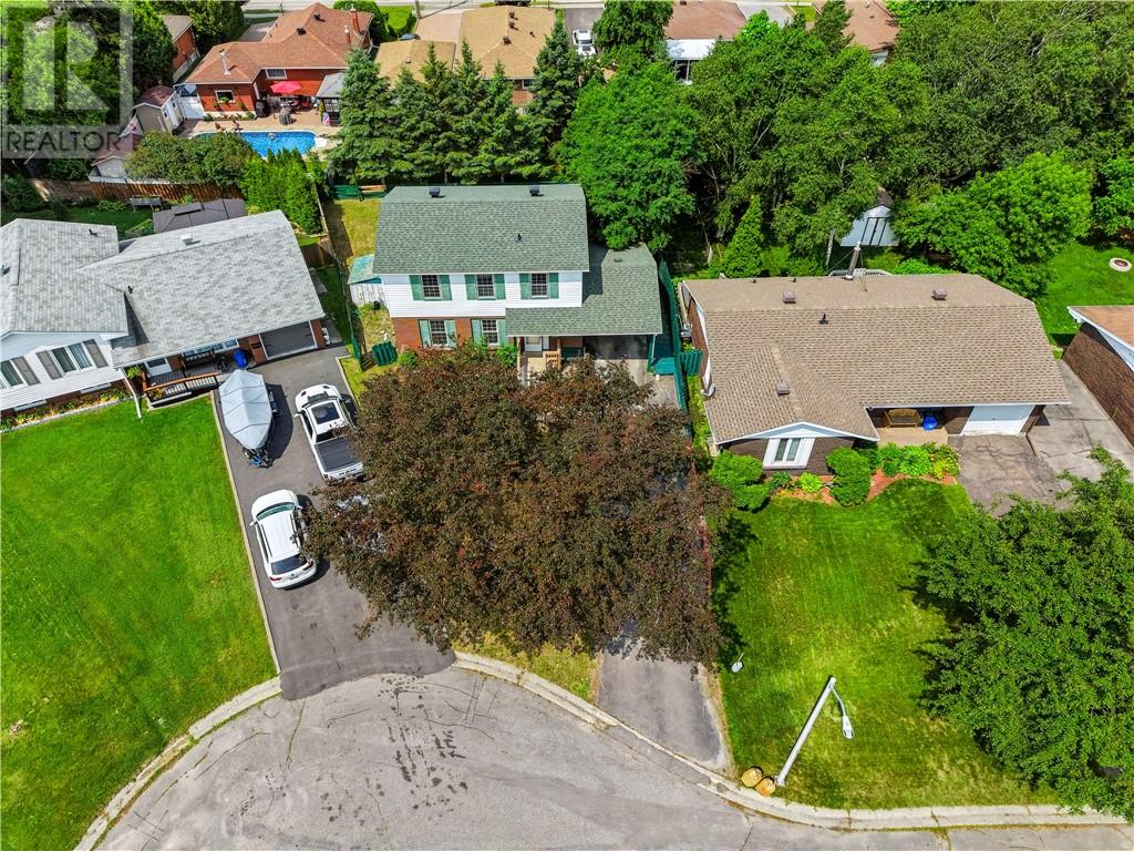 29 CAROLINE Court - Image 50