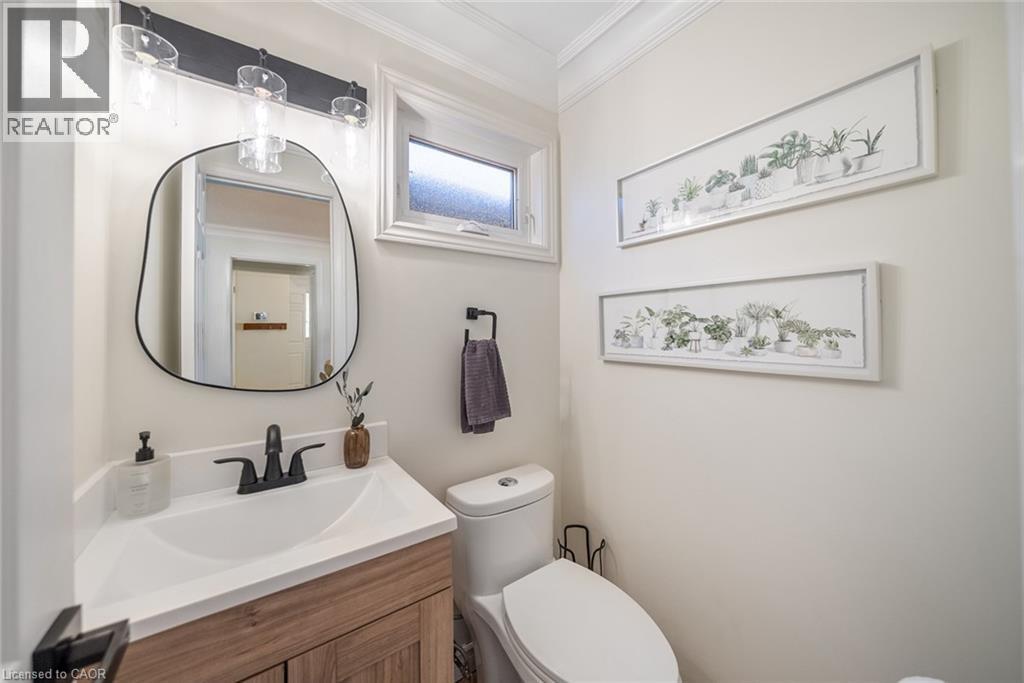 134 FAIRWOOD Place W - Image 18