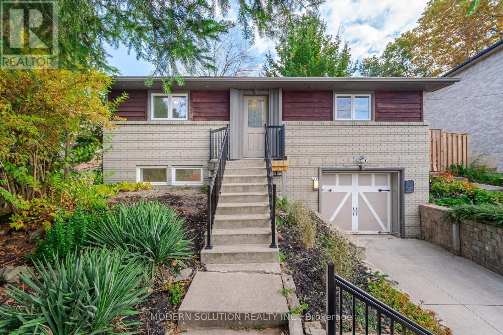 2557 MINDEMOYA ROAD - 1