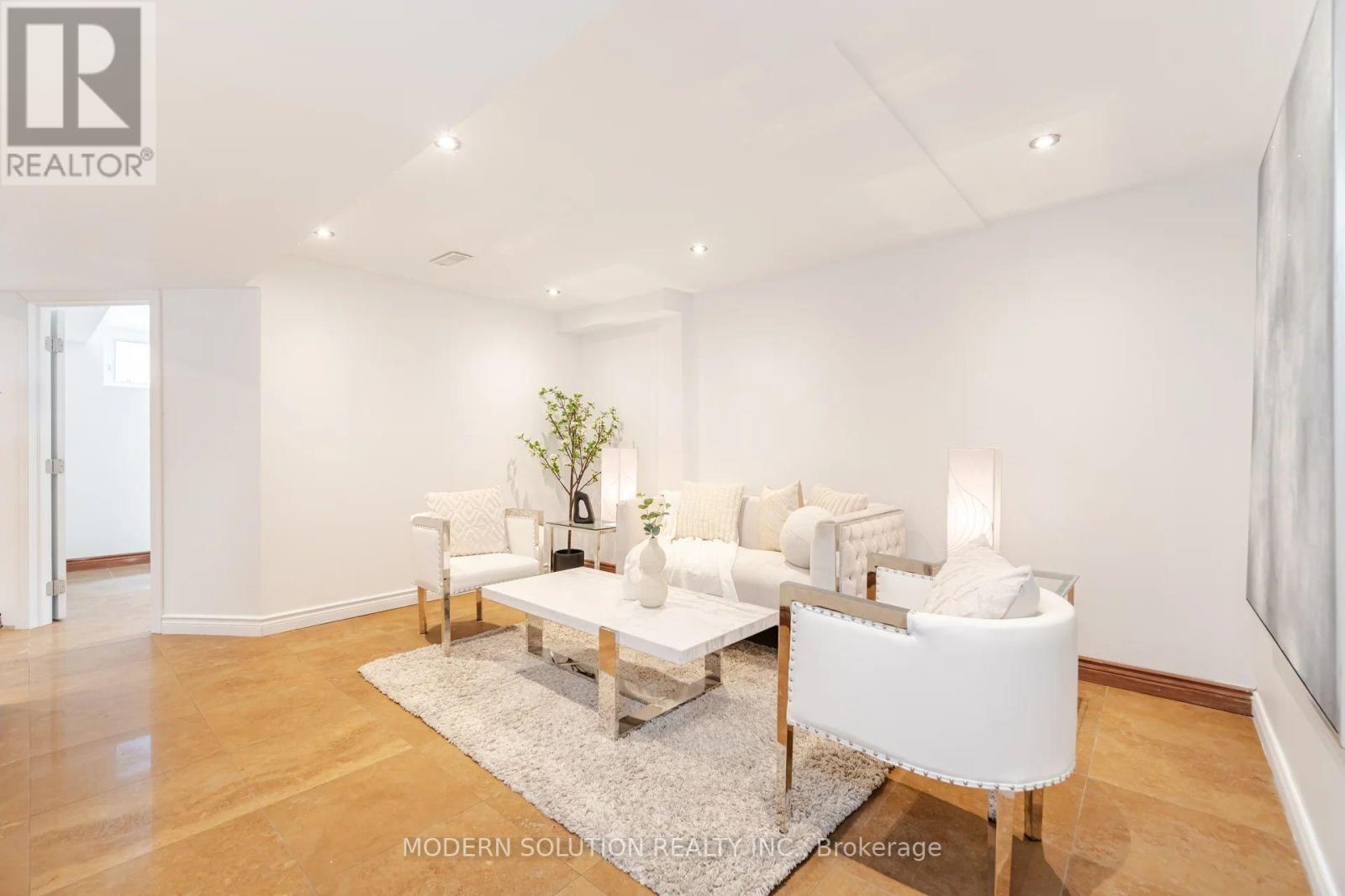 2557 MINDEMOYA ROAD - 22