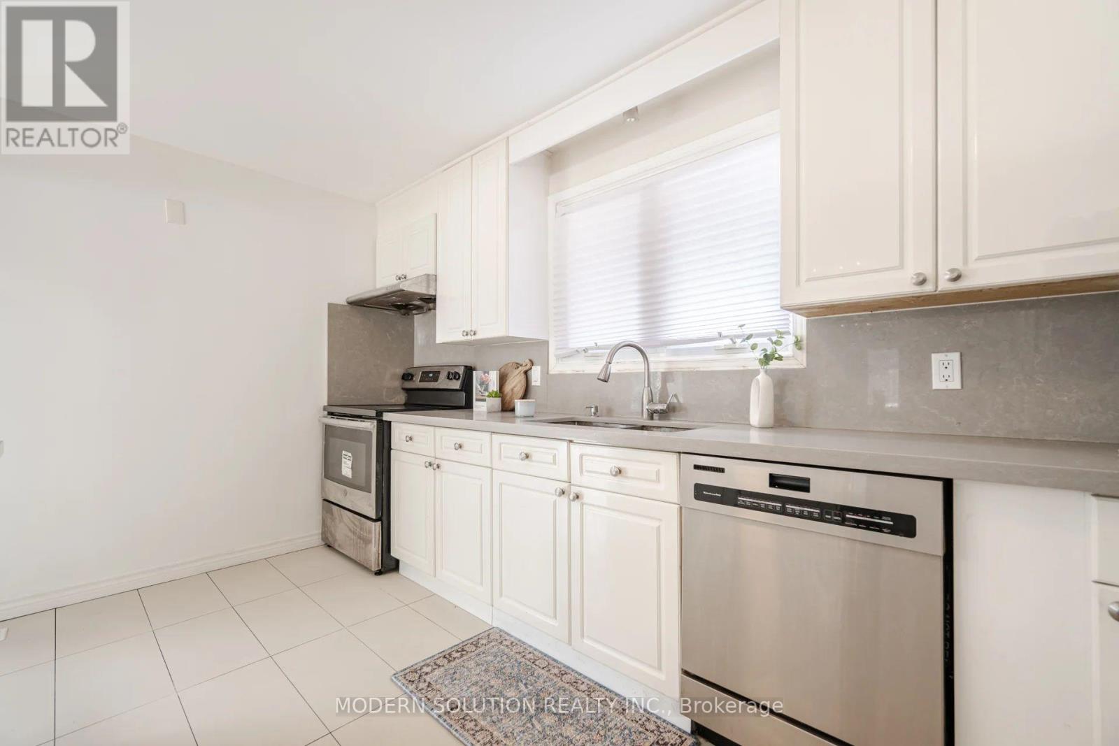 2557 MINDEMOYA ROAD - 11