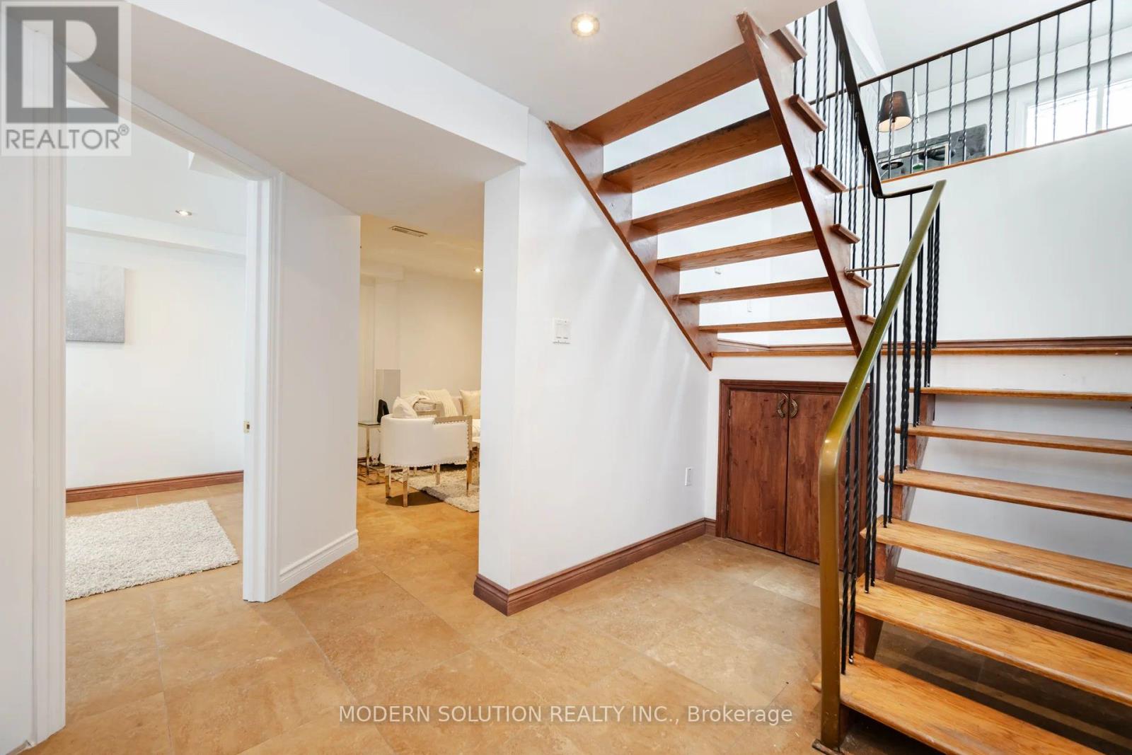 2557 MINDEMOYA ROAD - 21