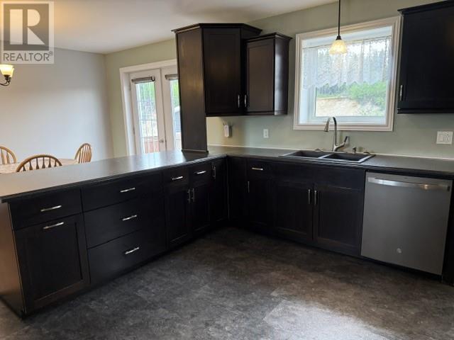 27 Morris Crescent - 22