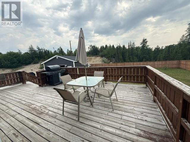 27 Morris Crescent - 24