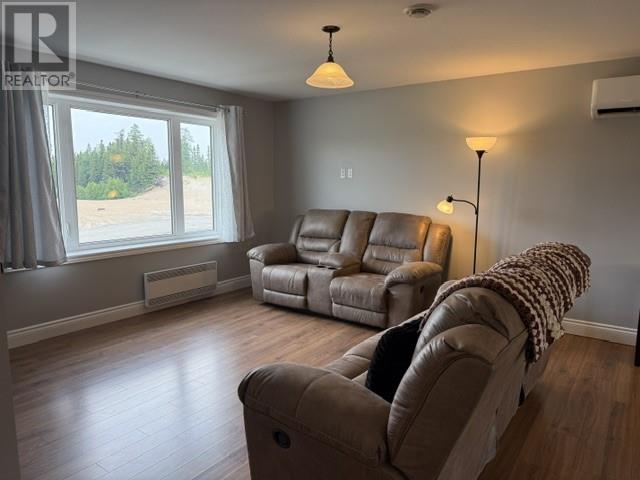 27 Morris Crescent - 3