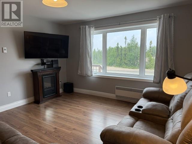 27 Morris Crescent - 4