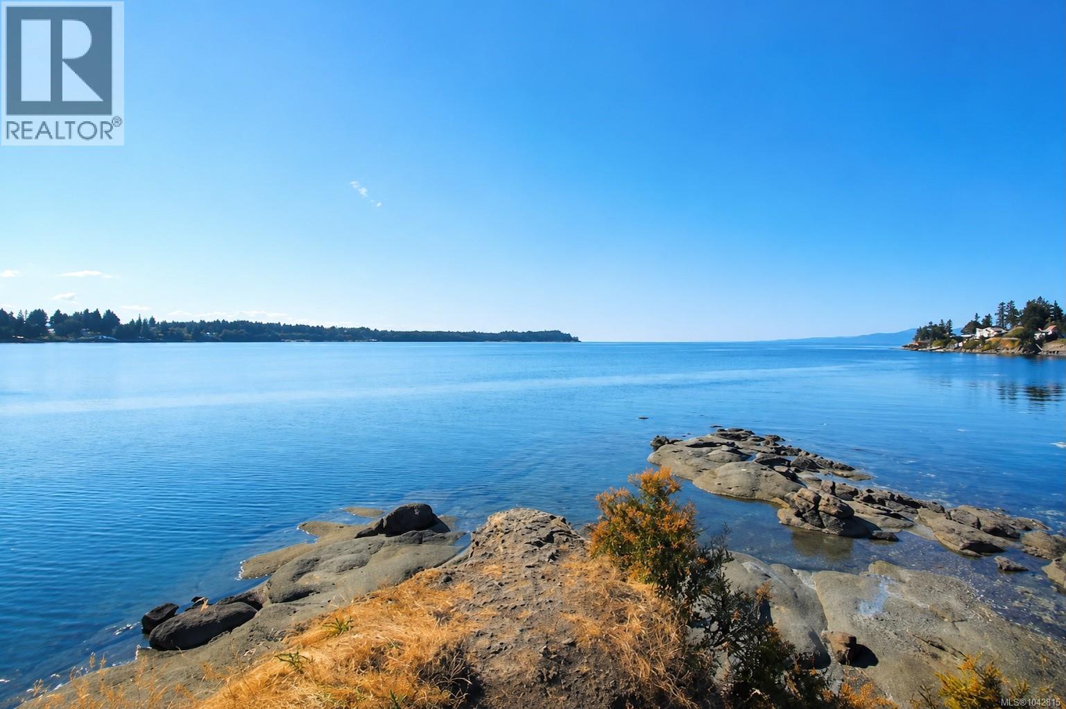 322 1600 Stroulger Rd, Nanoose Bay