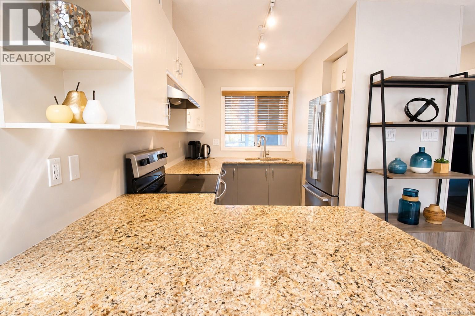 322 1600 Stroulger Rd, Nanoose Bay