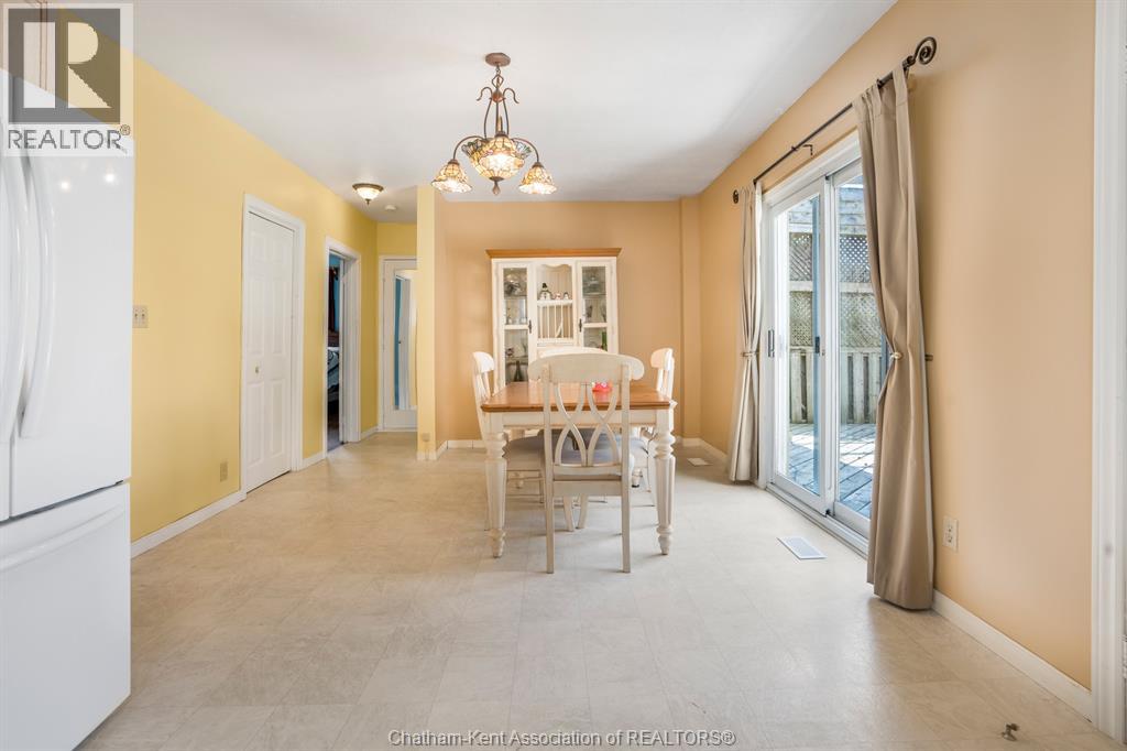 43 OXLEY DRIVE - 15