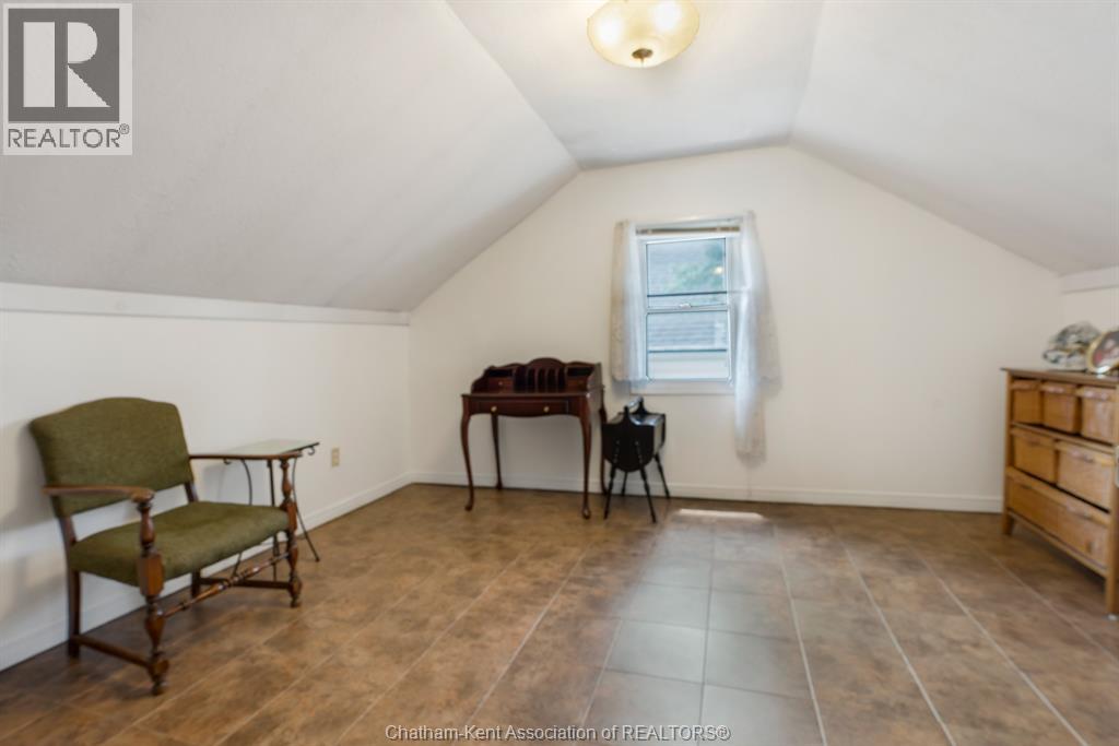 43 OXLEY DRIVE - 26