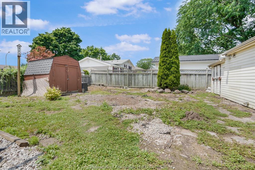 43 OXLEY DRIVE - 30