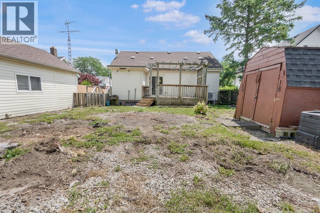 43 OXLEY DRIVE - 31