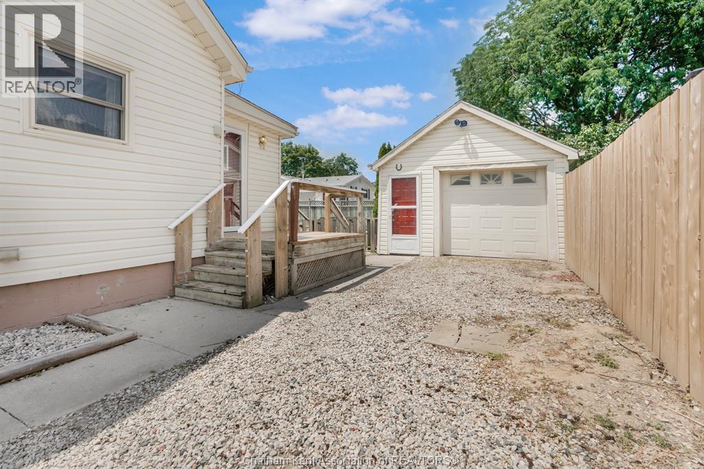 43 OXLEY DRIVE - 8