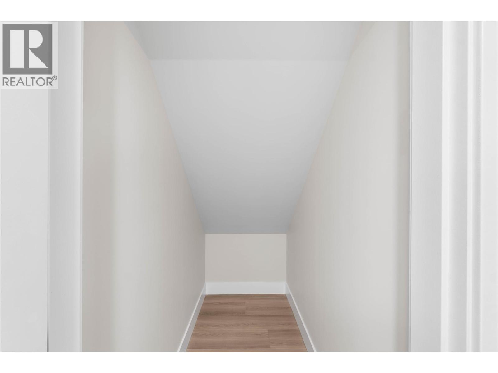 #14 220 Shepherd Road - 27