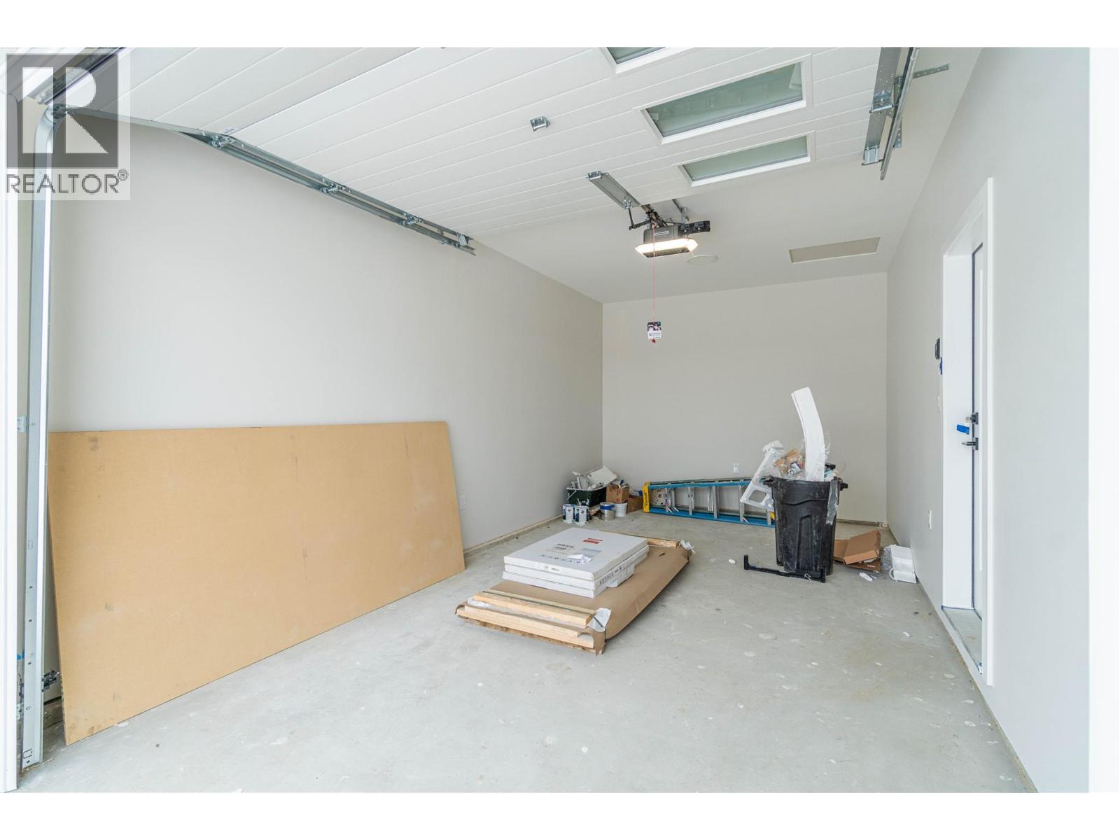 #14 220 Shepherd Road - 37