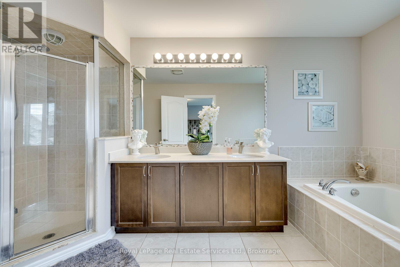 23 DIAMOND LEAF LANE - 17