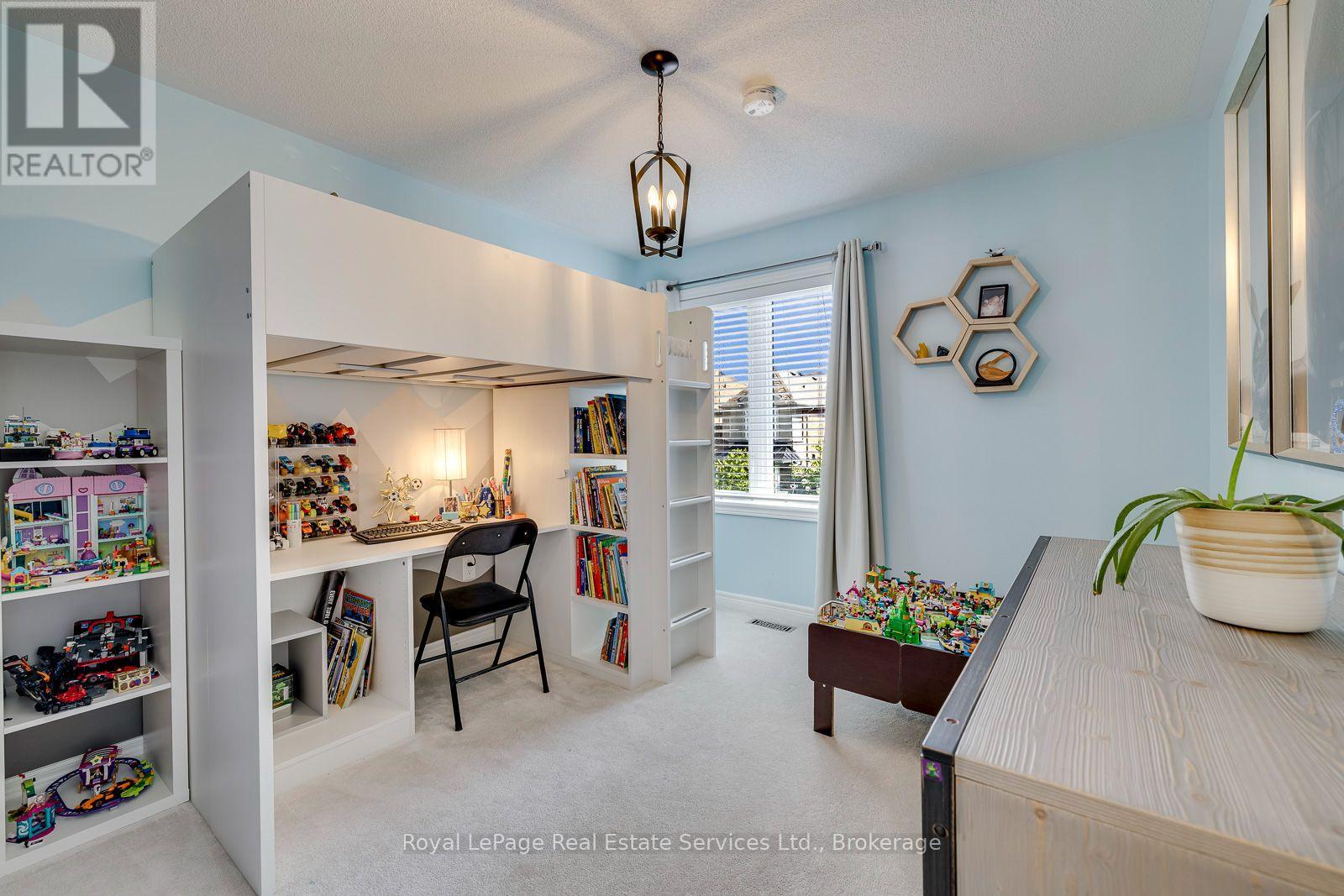 23 DIAMOND LEAF LANE - 19