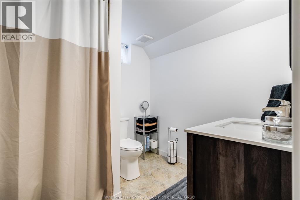 1353 George AVENUE - 27