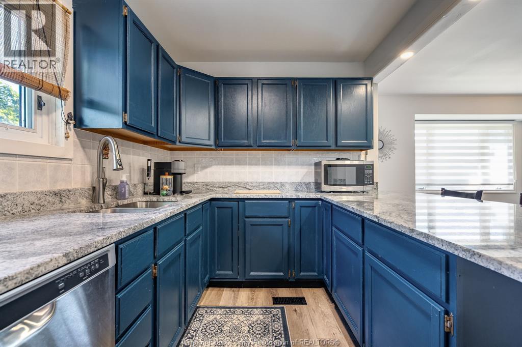 1353 George AVENUE - 9