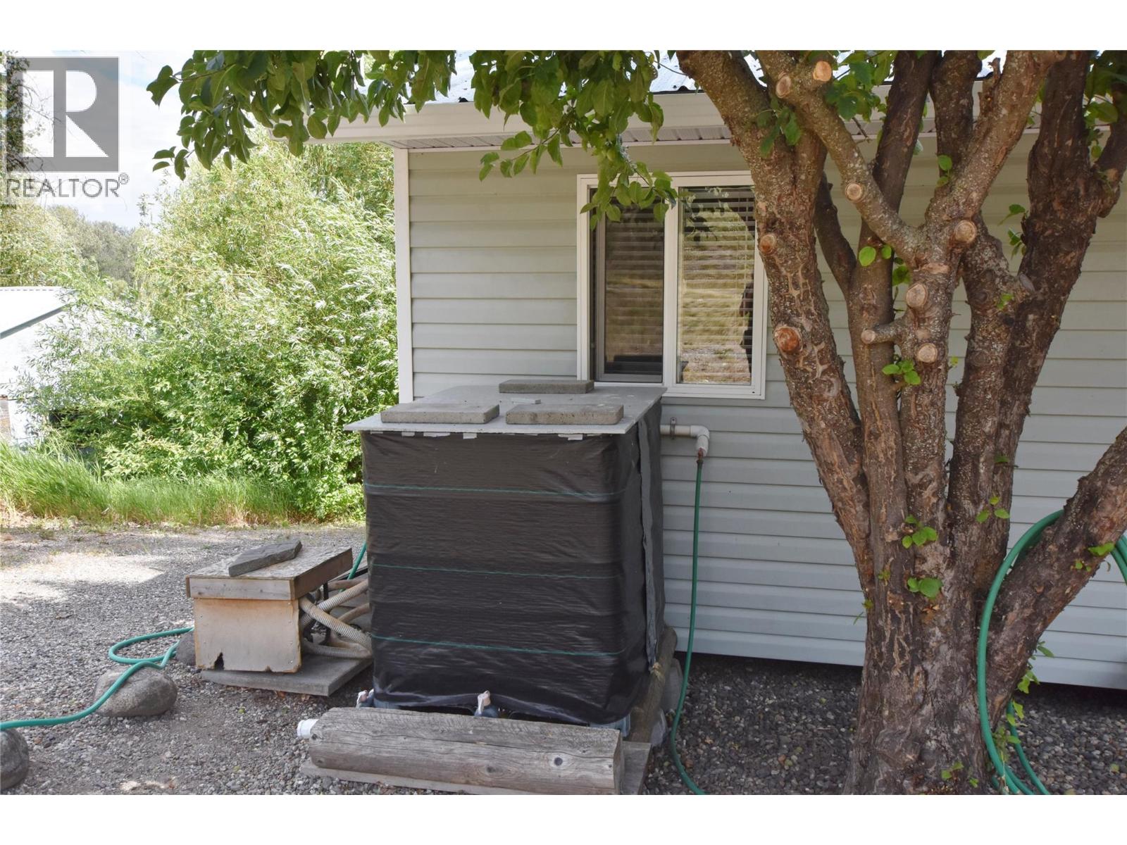 Intil Road Road Unit# 1, Vernon
