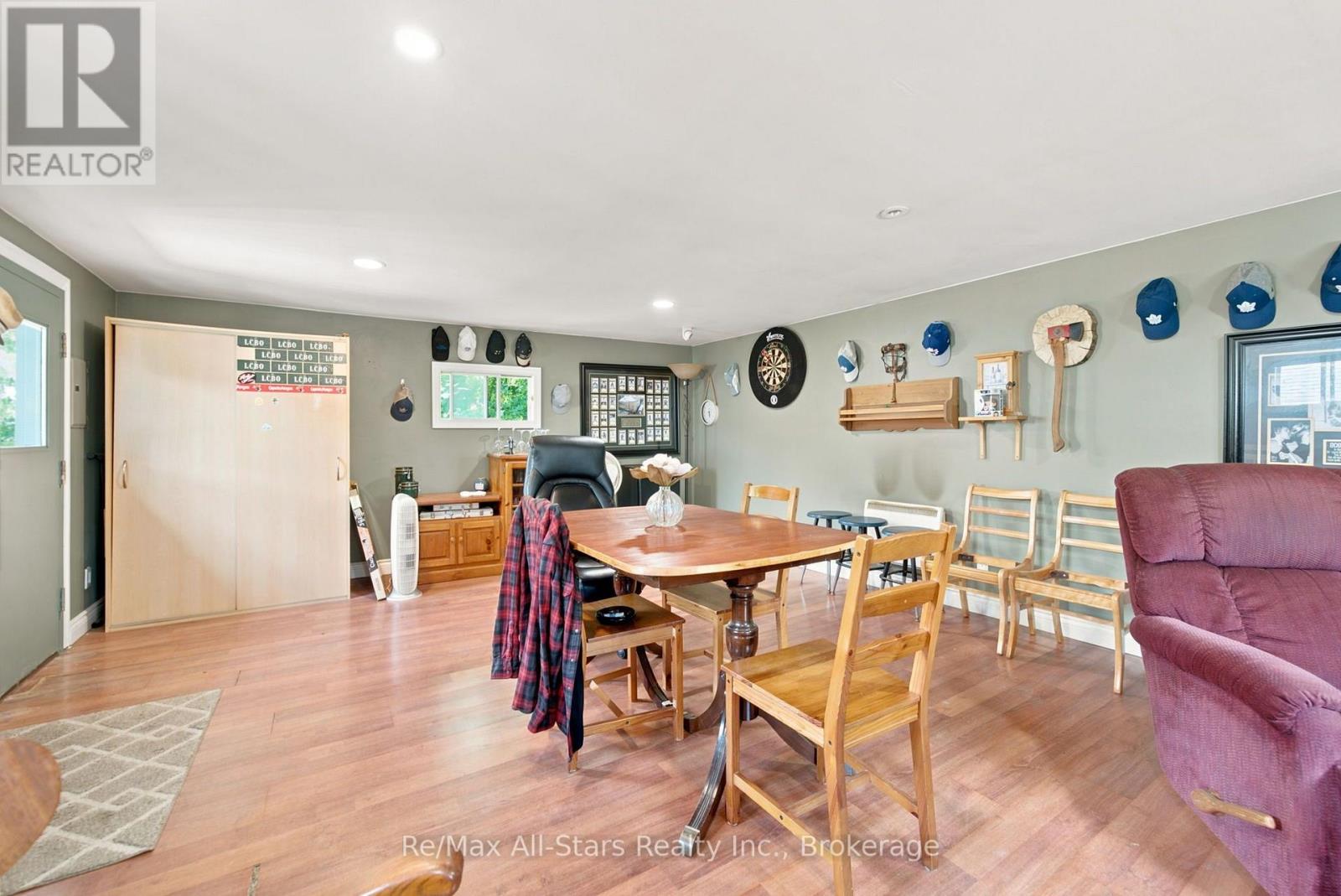 1 MAPLE GROVE STREET - 33