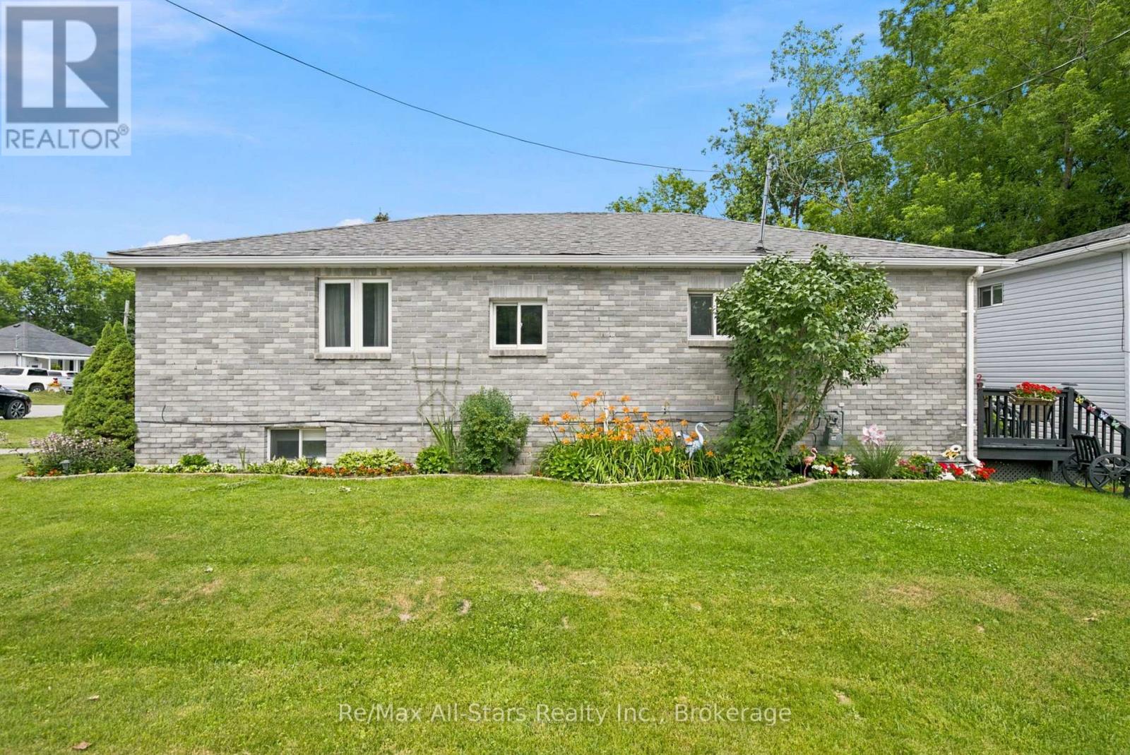 1 MAPLE GROVE STREET - 5