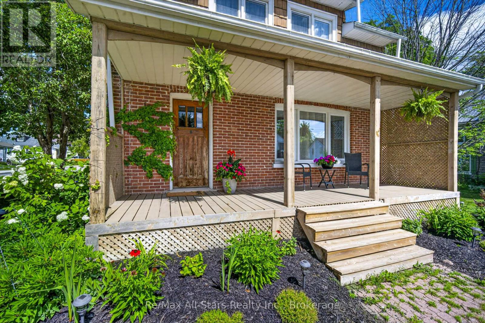 18 STURGEON ROAD N - 3