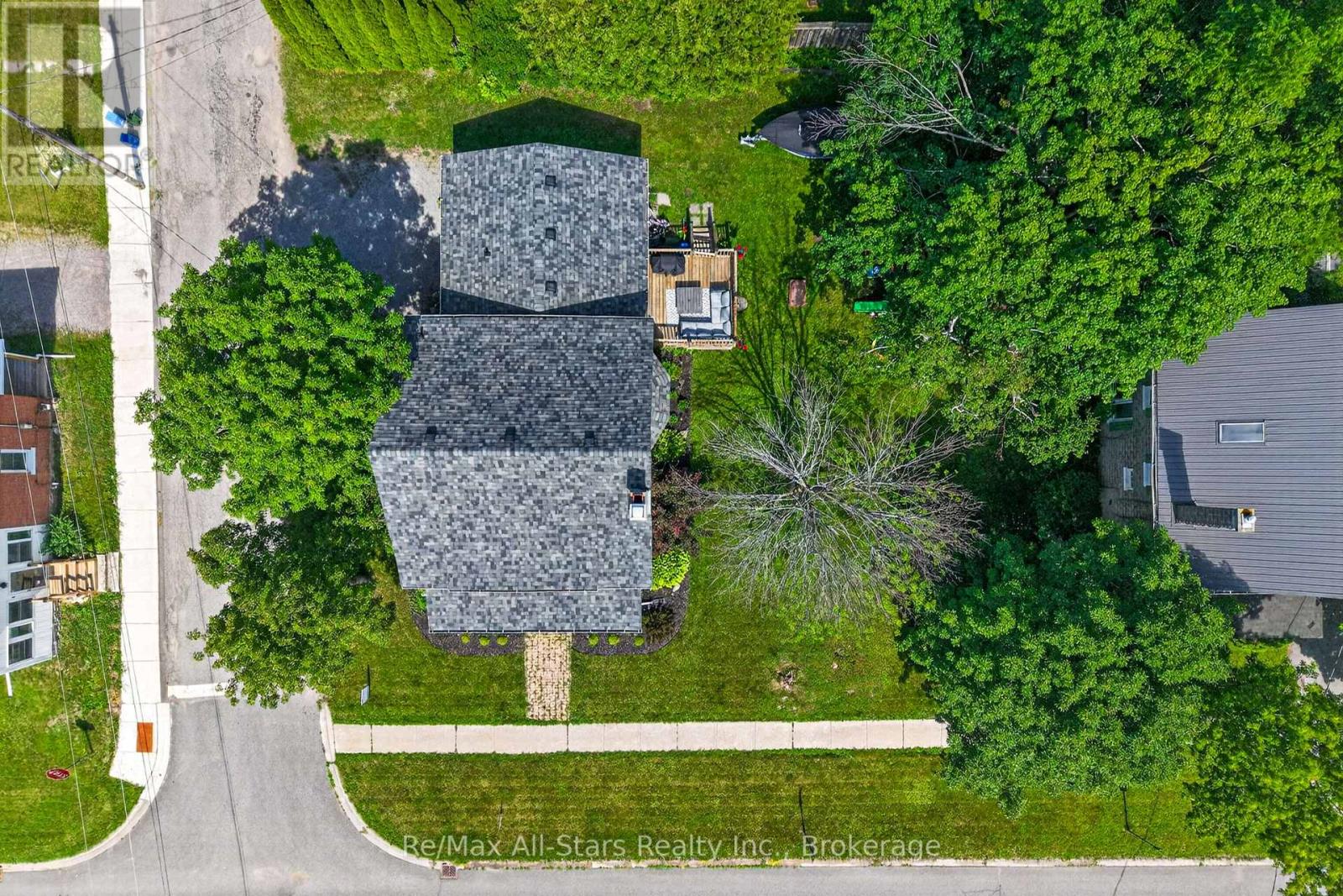 18 STURGEON ROAD N - 38
