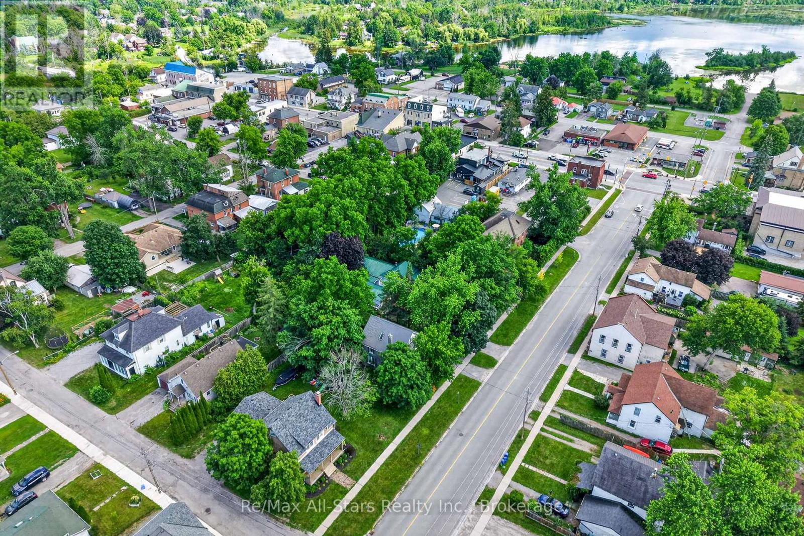 18 STURGEON ROAD N - 40